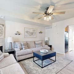 Bear Lake Blue - Lake Views, Heated Pool, Hot Tub